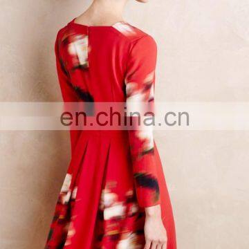 China Supplier Fashion Women Long Sleeves Fitted Sexy v Neck Red Fit and Flare Floral Print Dress photo-3