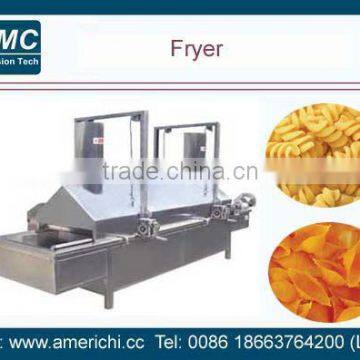 Continuous snacks fryer machine