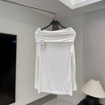 Purely sensual sweet and spicy women's clothing spring new arrivals: V-neck pleated embellished off-shoulder semi-transparent long-sleeved T-shirt for layering under other tops.