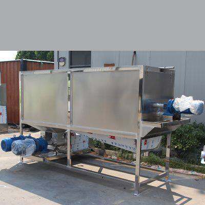 Pig manure, chicken manure, and cow manure dewatering and dry/wet separation machine for livestock farms.