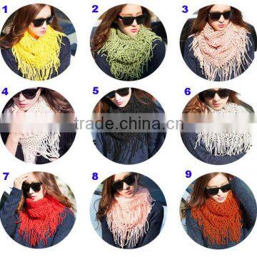 Fashion Ladies Cheap Acrylic Tassel Circle Knitted Loop Scarf