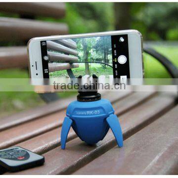 RK-03 New selfie Electronics Auto Face Detection Selfie Robot with 360 Degree Rotate