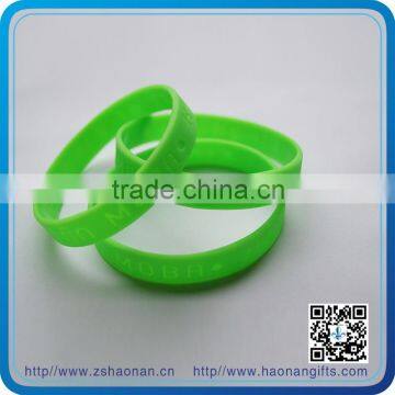 custom logo size design cheap promotional items china personalized silicone wristbands