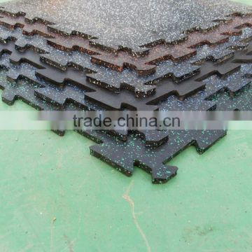 Interlocking rubber floor tiles for gym