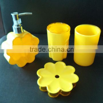 Yellow PS meticulous dyeing processes 4 pcs bath set