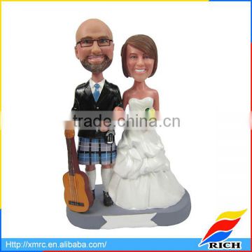 wholesale hot sale customized couple wedding bobble head decoration