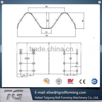 W shape highway guardrail roll forming machine reached quality detection standards