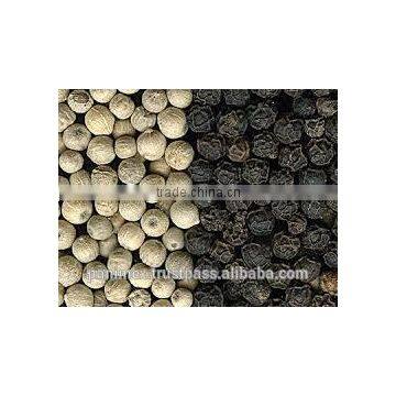 Black Pepper & White Pepper
