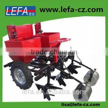 With double cups 35HP tractor potato planter 2CM-2