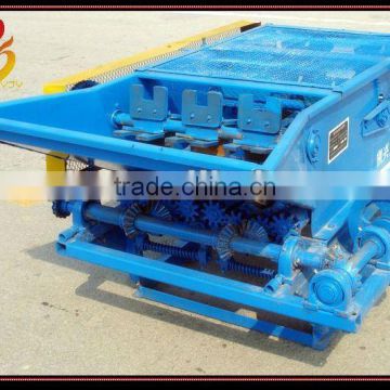 Agricultural shell corn husk machine