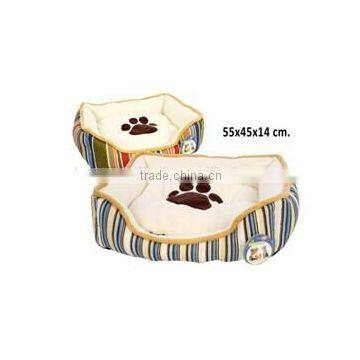 Pet Beds & Accessories