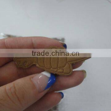 2016 china factory custom garment embossed leather label