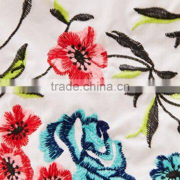 2017 OEM Woman Floral Embroidery Sexy Off-the-shoulder Top photo-6