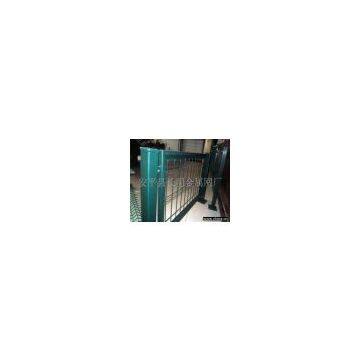 Frame wire mesh fence