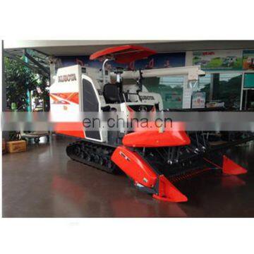 High Quality KUBOTA DC70G Combine Harvester photo-1