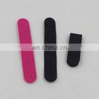 Small MOQ Cuctom Promotional Multifunction Silicone Cable Organizer Phone Holder Silicone Magnetic Clip photo-2