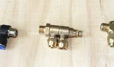 Other Performance Parts Made in China Bus Parts Luxury VIP Bus Universal Joint Bus Door Pump Joint photo-2