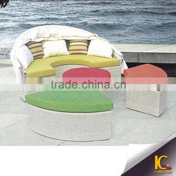 Garden furniture rattan daybed with canopy outdoor daybed round for sectional