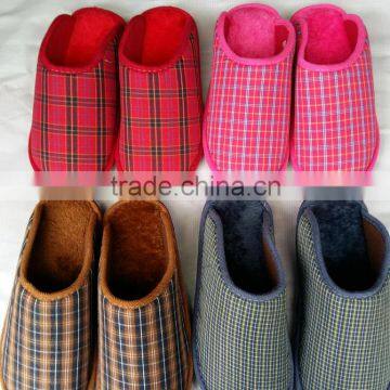 Cheap Wholesale Winter Bedroom Man Slippers and Woman Soft Sole Indoor Slipper photo-2