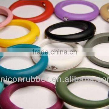 2013 new promotion silicone ring with diamond