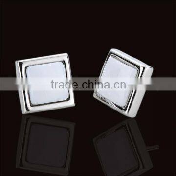 Glass cube inlaying stainless steel ear stud