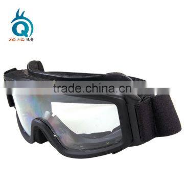 2015 Newest Style Safety Goggle with Transparent lenses