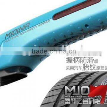 Top Quality German Auto Accessory With Glass Breaker, Seat Belt Cutter, Cellphone Charger, Power Generator photo-3