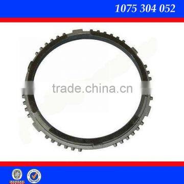 Coach Higer Bus Transmission QJj705 Gear Box Synchronizer Ring 1075 304 052.