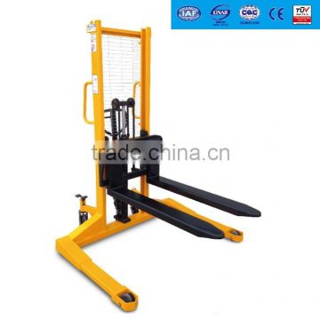 2.0 ton Hand Stacker of Straddle legs