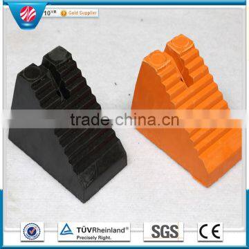 Loading rubber wheel chock block for car trucks