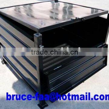 Corrugated steel container with lid