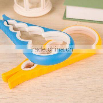 Multifunctional Cheap Colorful Plastic Bottle Opener Wholesale photo-3