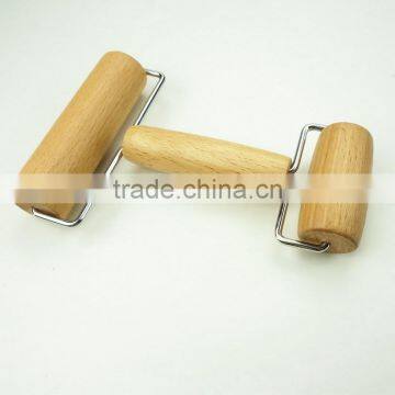 22028 Wooden Pastry Pizza Rollers
