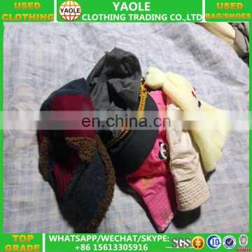 Wholesale second hand items toys ,bags ,hats,scarves in bales