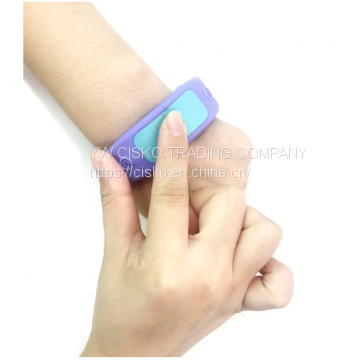 Hand sanitizer silicone wristband Sterilization dispenser with fashion design