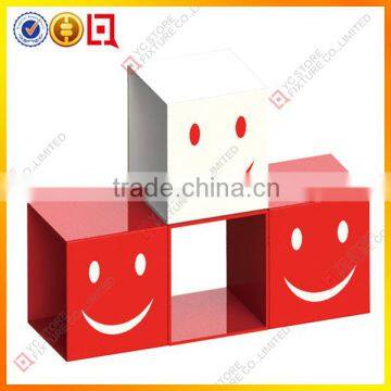 Fashion custom acrylic cube display