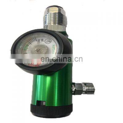 Medical oxygen regulator with humidifier and flow Range 0-15LPM