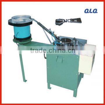 Special Zipper Puller Semi automatic Assembly Machine