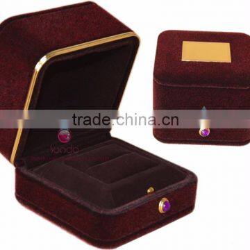 luxury metal labeled custom velvet ring box