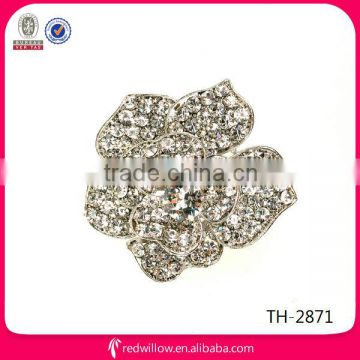 China Yiwu jewelry manufacturer wholesale wedding fashion rhinestone brooch