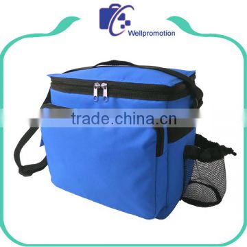 Blue fitness shoulder cooler bag with mesh bottle holder