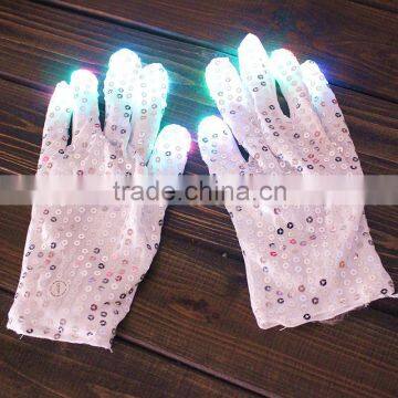 Manufacturers selling sequins shiny glove dancing gloves LED light colorful gloves