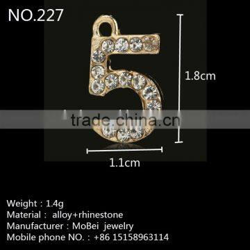 Number 5 Shape Diamond Embellishment Pendant for Bag Accessory photo-2