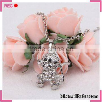 Accessories for women neck wholesale, pendant necklace wholesale women's accessories