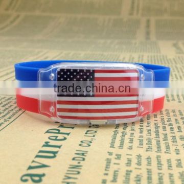 2016 Promotional LED Silicone Bracelet China Supplier