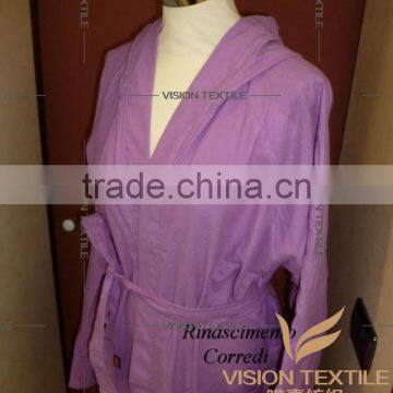 China Manufacture Microfiber Plush Bathrobe