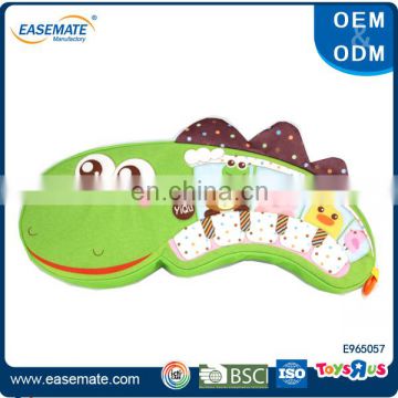 New arrival cute crocodile shaped baby cloth book bags