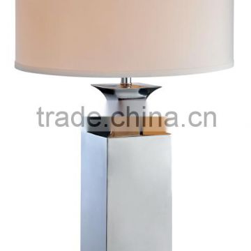 Modern decorative metel cuboid pedestal household table lamp