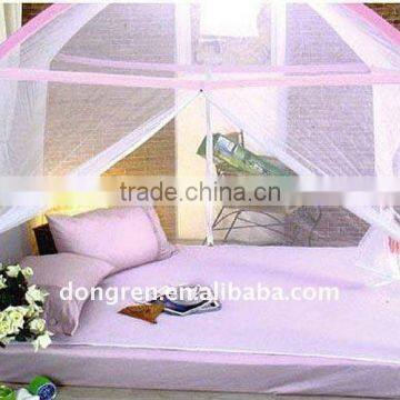 Polyester self-prop mosquito net