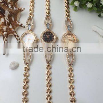 New Model Big Diamonds Bracelet Girls Watch Geneva Quartz Watches Price Pictures of Fashion Girls Watches